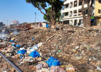 Samedi d’assainissement : la Mairie de Dixinn déclenche la guerre aux ordures dans deux quartiers
