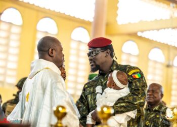 Célébration de la fête de Noël : S. E le Général Mamadi Doumbouya célèbre Noël à la paroisse Anne- Marie Javouhey de Nongo
