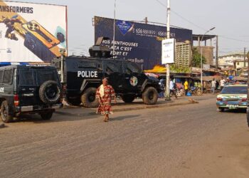 Journée de manifestation à Conakry : des heurts signalés à plusieurs endroits de la capitale