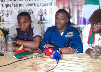 Le mouvement univers Guinée : “La démocratie sauvage et le multipartisme sauvage ont fait de notre peuple l’ennemi numéro un”