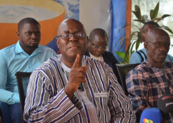 Dr Faya sur la candidature du Général Mamadi Doumbouya : « Nous sommes en Afrique, le respect de la parole donnée est important »