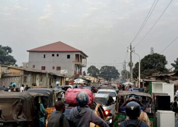 circulation routière : ROUTIEREle tronçon liberté -madina pris en hotage par les tricycles