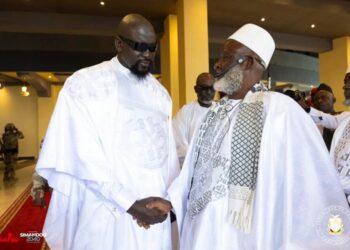 Célébration de l’Aïd El Fitr : le Chef de l’Etat s’acquitte de son devoir religieux au palais Mohammed V