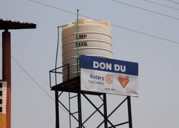 Remise de dons de forage : Le Rotary Club amplifie ses actions humanitaires en faveur des établissements d’enseignement scolaire