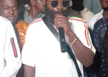 Culture : L’artiste reggae man ” Takana zion ” echange avec la presse pour son concert