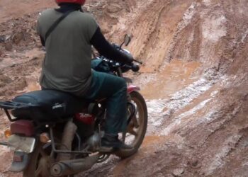 Wonkifong : Une Route en Plein Calvaire
