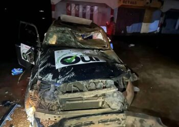 Accident de la circulation à Coyah : Un véhicule du “Forum Ensemble pour la Guinée” complètement endommagé