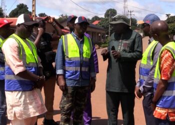 Kérouané / le Ministre des infrastructures et des travaux publics fait une visite pour controler l’etat d’avancement des voires 