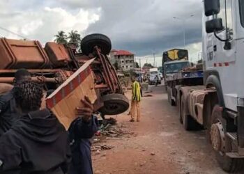 Accident mortel à Coyah : un conducteur tué et une femme gravement blessée