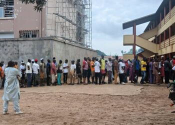 Référendaire constitutionnel à Yimbaya/Aicha Bah: les votes commencent sans la présence D’observateur