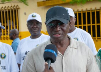 Référendum : Ministre Laye Sékou Camara s’aquitte de son devoir citoyen 