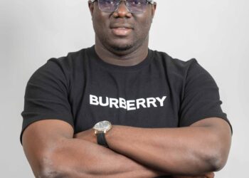 Parole donnée, Constitution et Destin : quand le devoir réécrit l’engagement politique ( Par Christian Desco Condé, politologue, enseignant-chercheur)