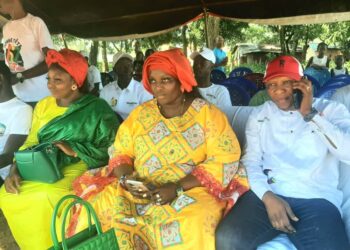 Fête du 2 octobre à Coyah : la coordinatrice préfectorale  en communion avec les citoyens autour de l’unité nationale