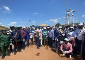 À Faranah, une opération d’assainissement en prélude au lancement des travaux du pont
