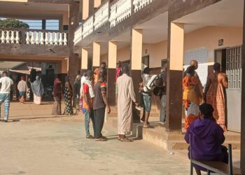 Élection présidentielle : à Yimbaya les citoyens votent dans le calme avec peu d’engouement