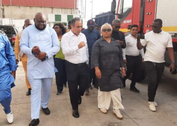 Fatima Camara à la rencontre des unités industrielles : immersion au cœur des entrepôts de CEPERTAM, de CIAO et de la GMC