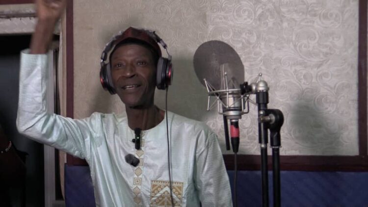 Fodé Baro exprime sa gratitude au Chef de l’État dans un nouveau single