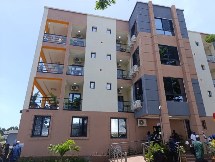 Conakry : l’armée guinéenne inaugure deux Maisons du combattant et un hôtel militaire au BQG