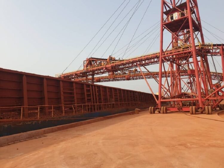 Mines : 4,6 millions tonnes de Bauxite exportées depuis l’annulation de l’ex-licence d’Axis par le gouvernement.