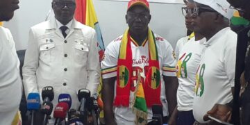 JOURNÉE MONDIALE DES ENSEIGNANTS 2026 : Michel Pépé Balamou et Salamata Bah exigent justice pour la craie